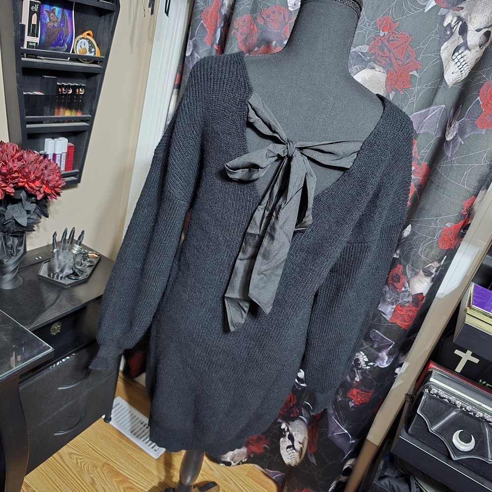 Black Bow-Back V-Neck Sweater Dress for Women - Picture 1 of 6